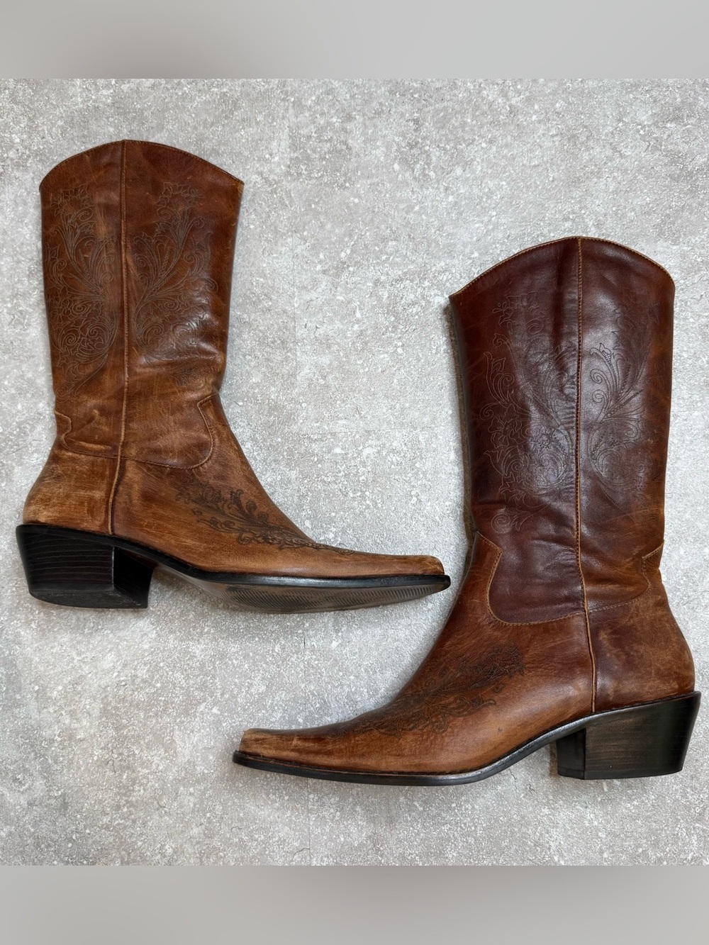 Vintage Leather Cowgirl Western Boho Chic Embossed Detail Worn In Cognac leather